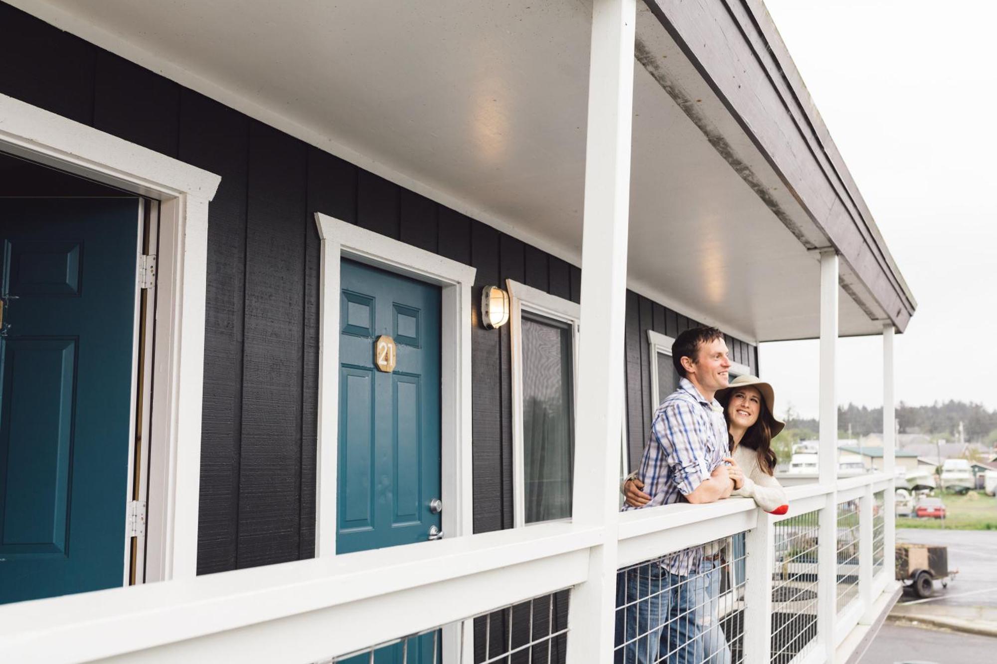 Salt Hotel & Pub Ilwaco Exterior photo